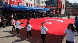 Tüm yurtta 30 Ağustos Zafer Bayramı coşkusu yaşanıyor.