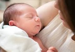 Annelere 20 Hafta, Babalara 10 Gün İzin Geliyor