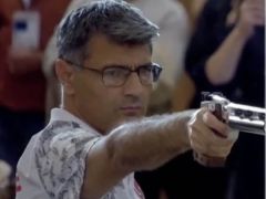 “Ekipmansız Zafer: Yusuf Dikeç Altın Madalyayı Kazandı”