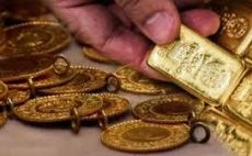 Ons Altın Neden Düşüyor? Haftaya Sert Kayıpla Başlayan Altında Kritik Seviyeler