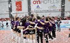 alanya’da voleybol heyecanı sona erdi: iki takım sultanlar ligi’ne yükseldi