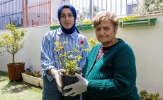 Öğrencilerden Huzurevinde Anlamlı Etkinlik
